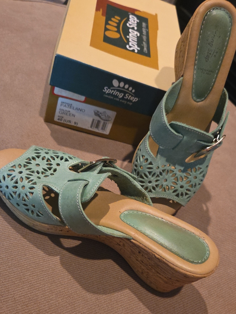 Size 40 Spring Step Green Laser-Cut Wedge Slide Sandals